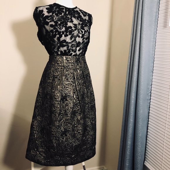KATHY COLE Black and Gold Embossed Pattern Brocade Skirt Size 10 - Picture 2 of 6